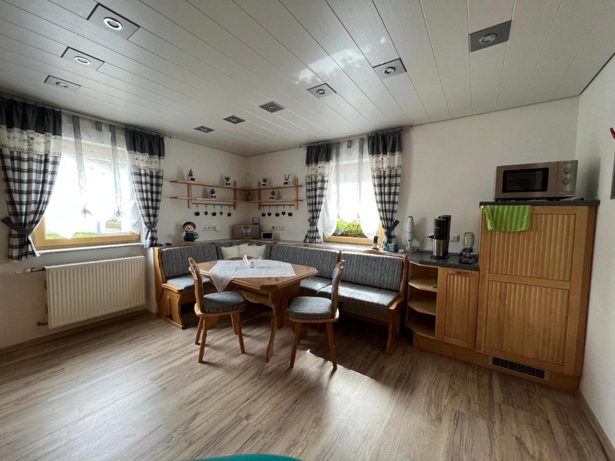 Ferienwohnung "Auszeit" Mit Garten Sankt Oswald-Riedlhuette Extérieur photo